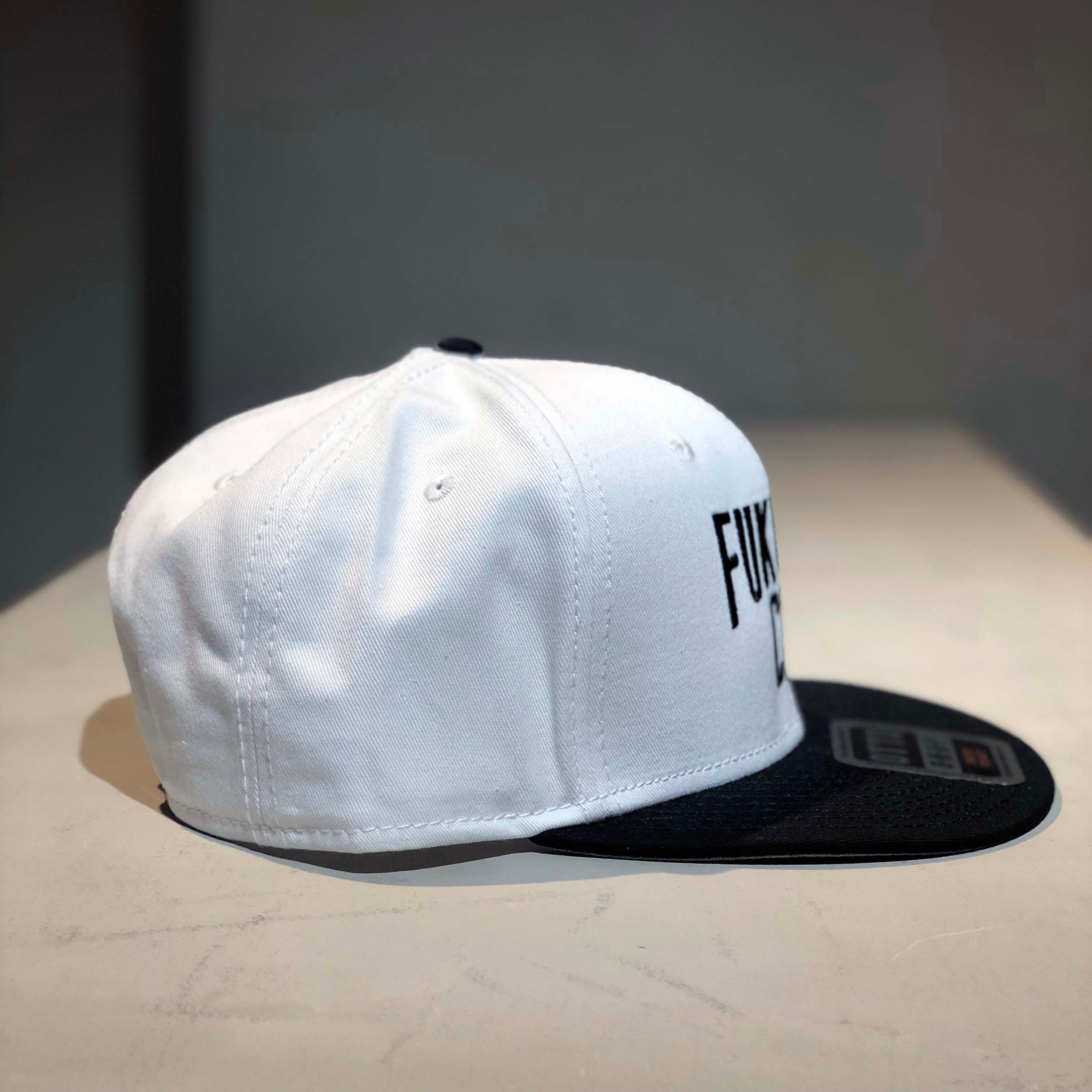 buffer Cap ベースボールキャップ ホワイト 刺繍ロゴ フリーサイズ f5d98bc03ddc8250771cd202ff54a4