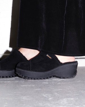 boa liner platform suede clog