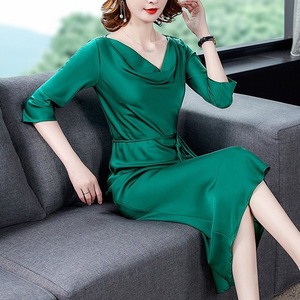 送料無料 未使用 発表会 結婚式 ドレ－プ つるつる フォ－マル ワンピ－ス 9号 M [OPN2308]