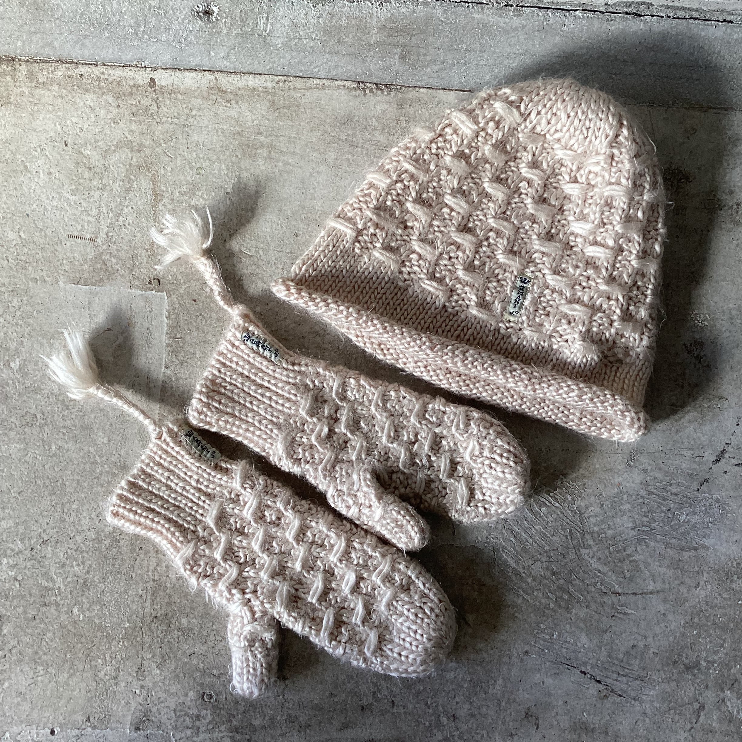Knitted hat and mitten set