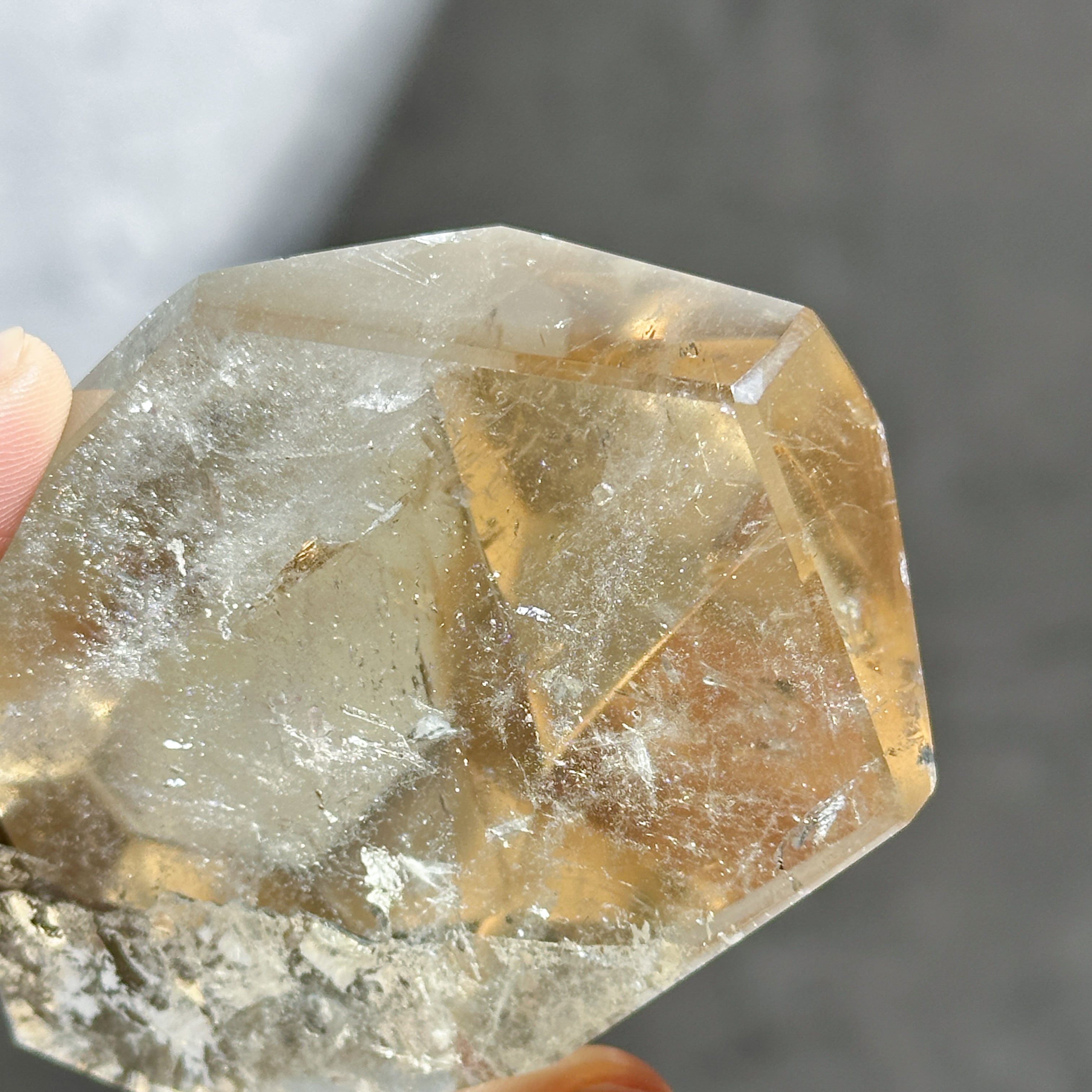 シトリン（黄水晶） フリーフォーム24◇ Citrine ◇ 天然石・鉱物