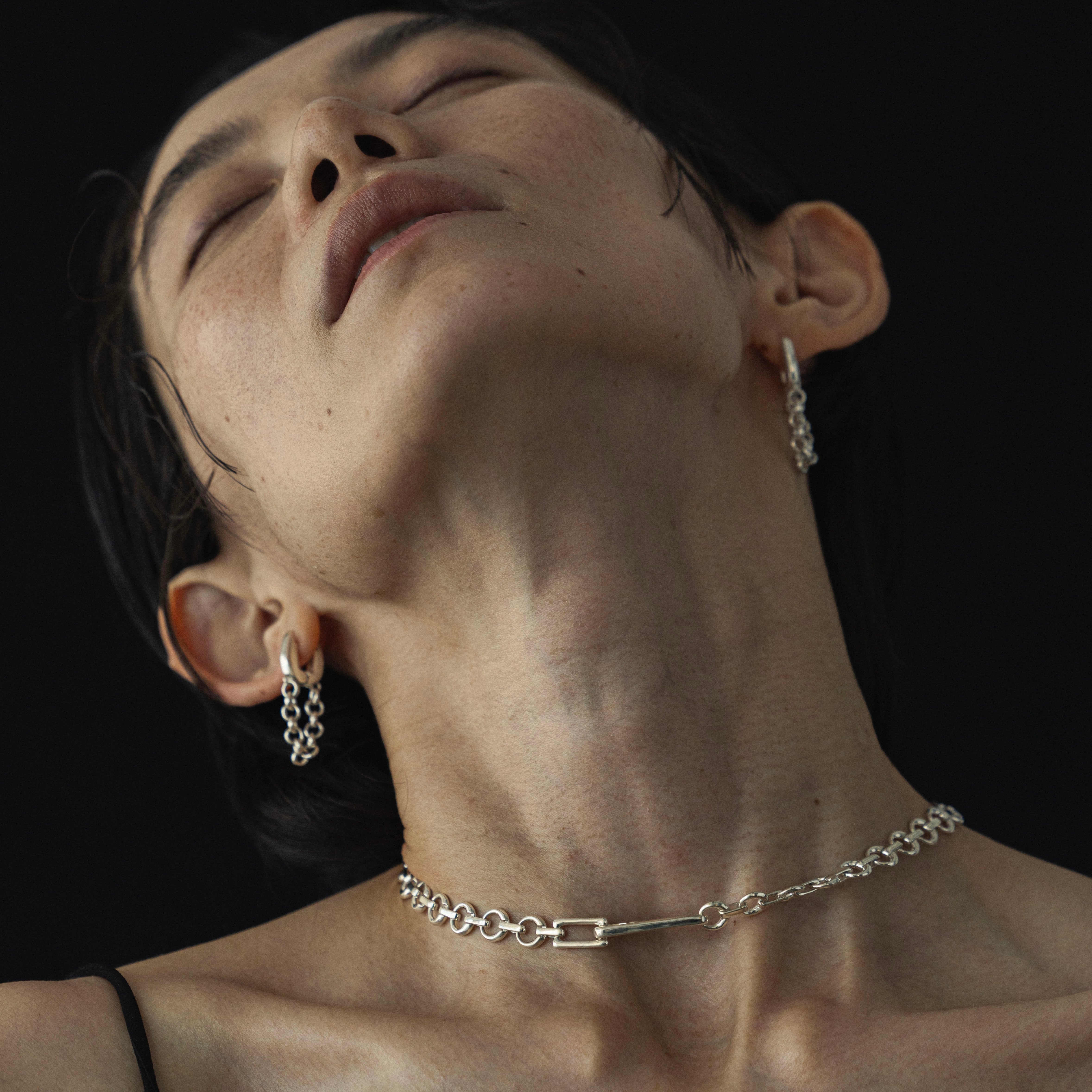 Lock pierce single chain Silver | FLYNK