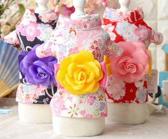 【フリーサイズ】 花柄付きの浴衣スタイル 春夏用 ペット服