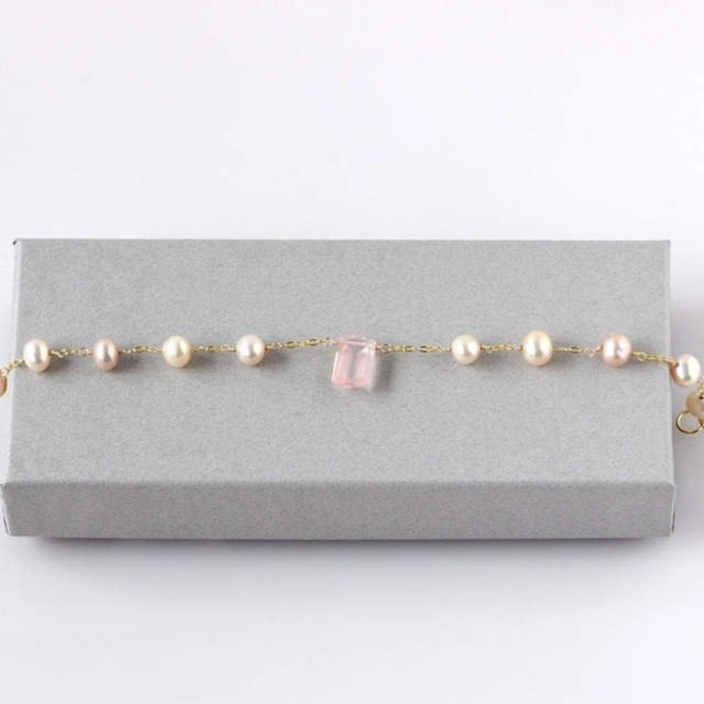 淡紅（うすべに）― 淡水パール×ローズクォーツ ステーションブレスレット14khg