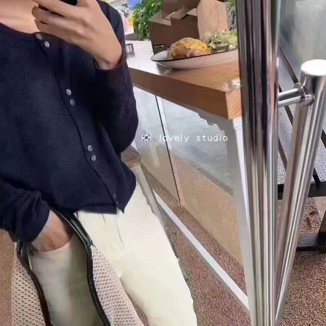 ２連ボタン クルーネックカーディガン AJ2205-D10