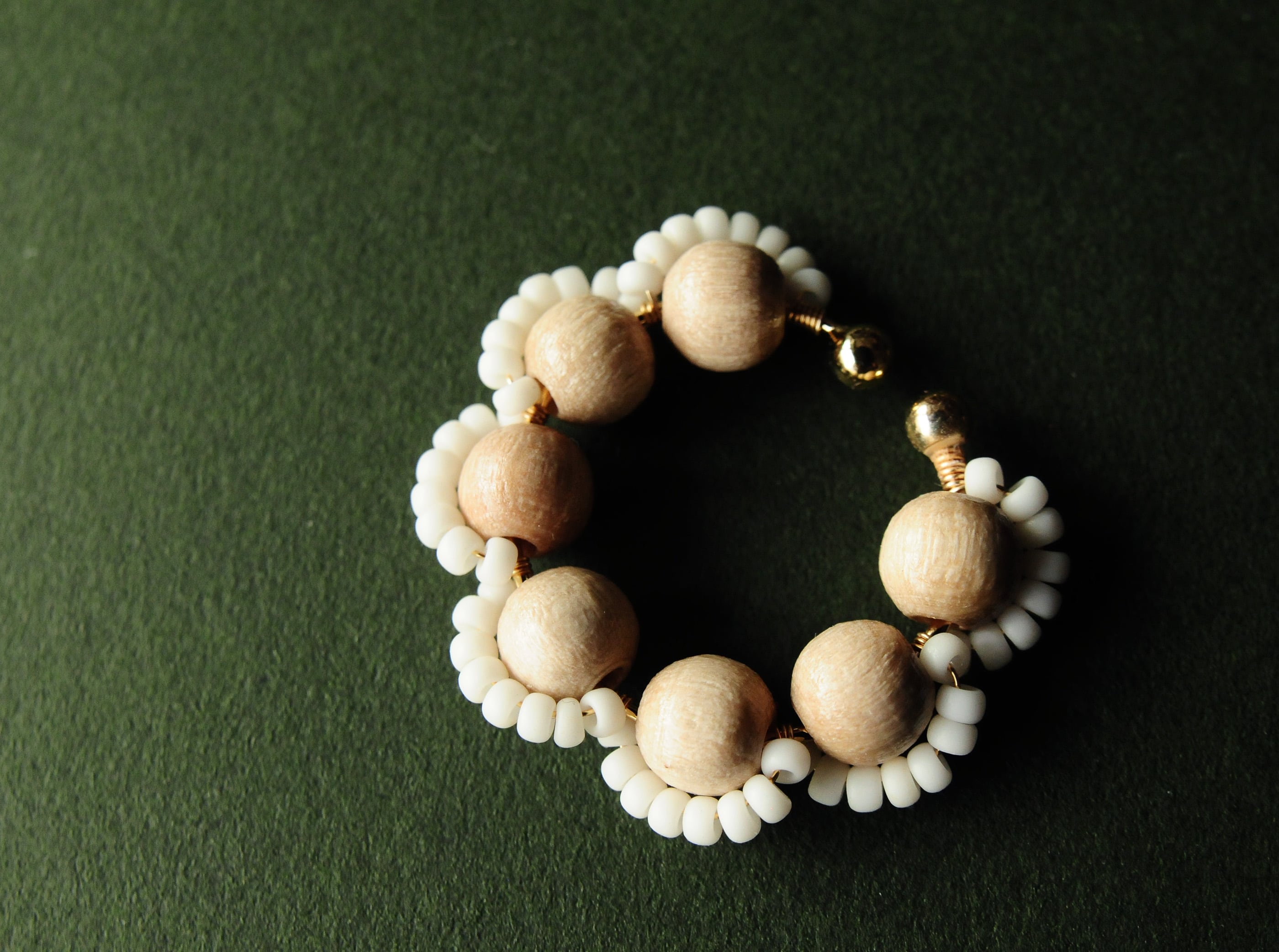 <Rollo~イロヅクビジュー~>イヤーカフ『 White Wood × Matte white 』