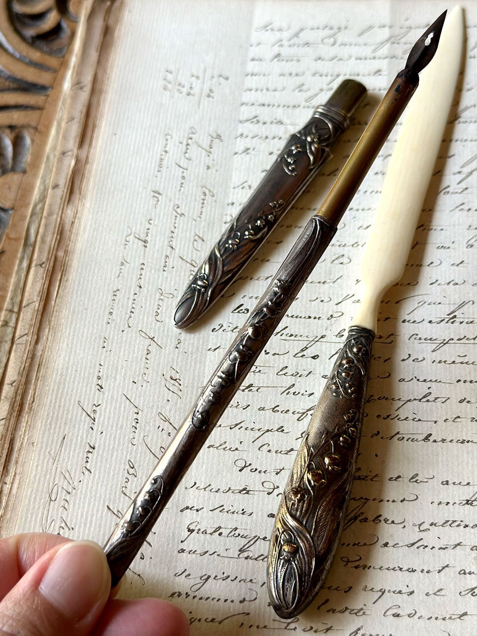 すずらんレリーフレターオープナー&シューボタンフック 2点 フランス