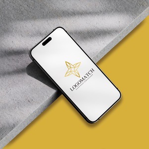 広がる優美なクロスのロゴ