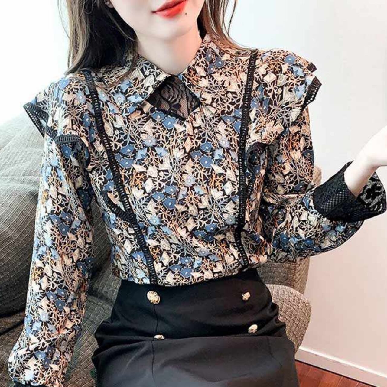 フラワー フリルトリム シャツ