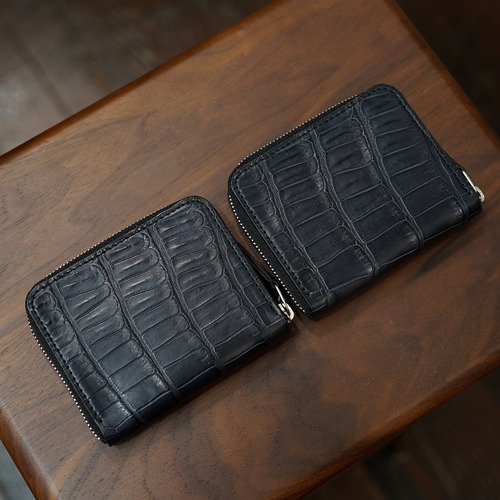 カンダミサコ　ポケットウォレット　ナイルクロコ　ブラック・ワイン