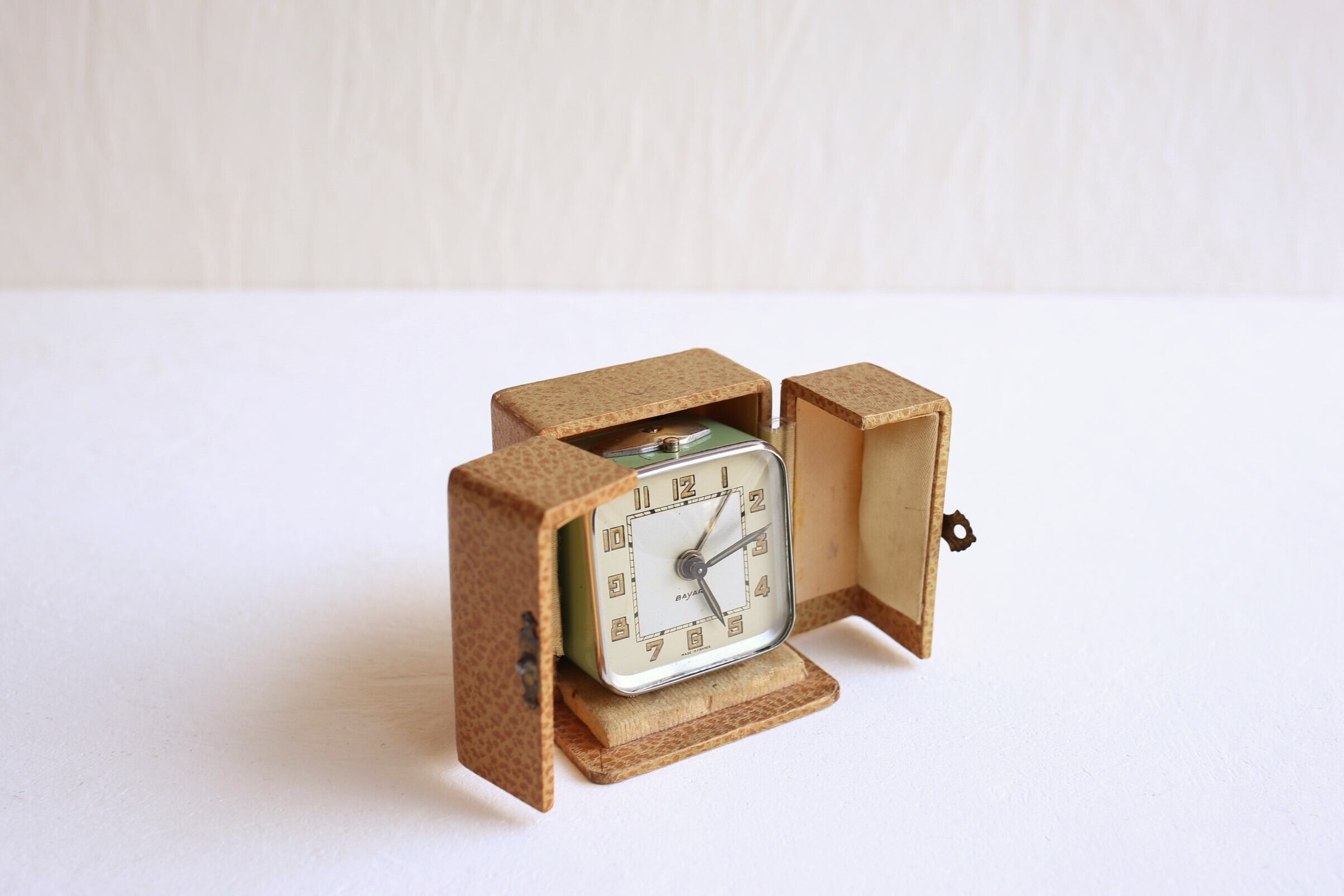 フランス アンティーク ヴィンテージ BAYARD 目覚まし時計 小型スクエア 箱付き(グリーン) N-03448