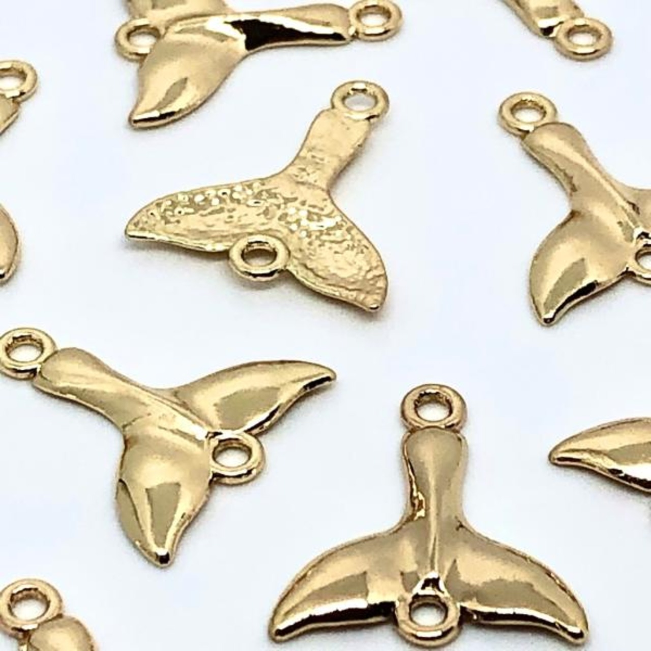 ゴールドホエールテール上下カンチャーム