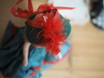 グリーンと赤ブレード羽ボネ　「Nancy Ann Story Book Doll」スタンド付き（おでこ変色あり） 画像16