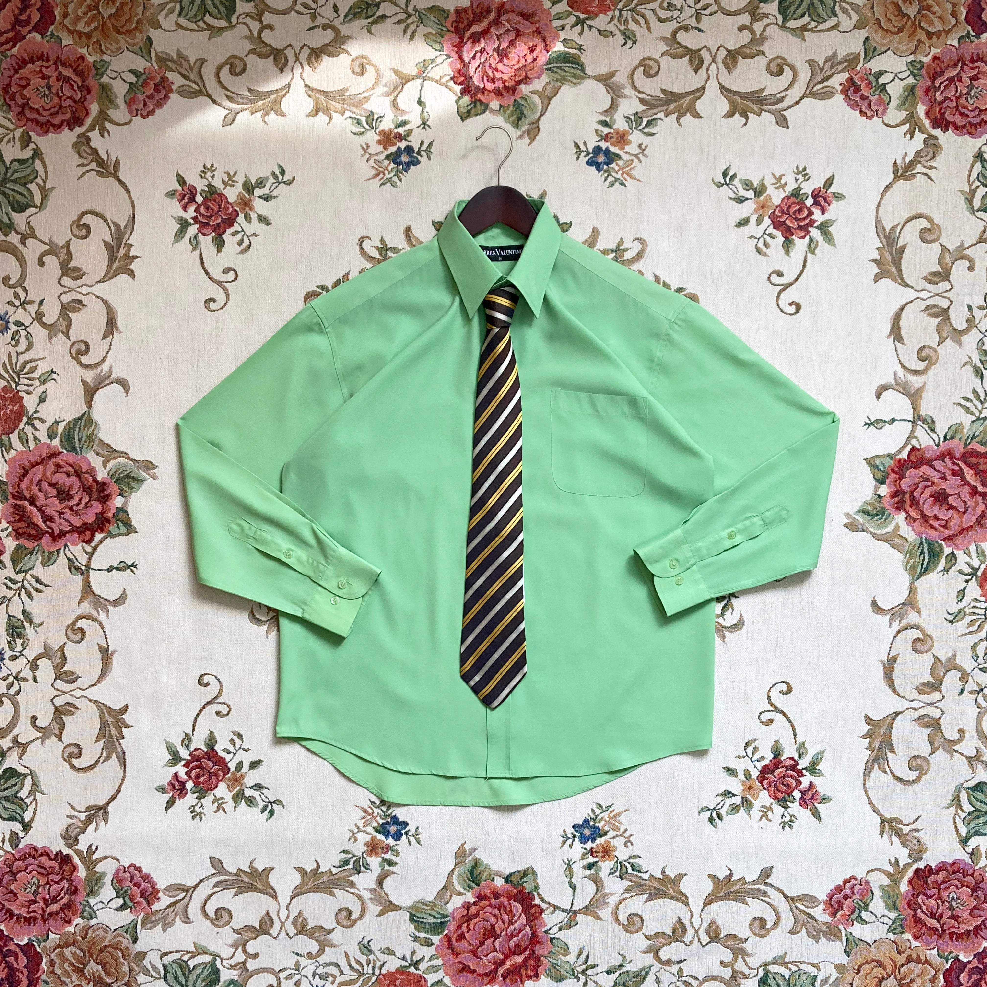 shirt & necktie【set】YouTube着用