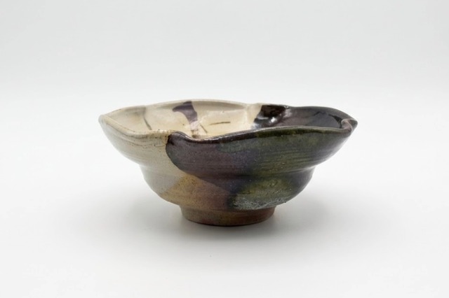 掛分草文向付／由起子窯 土屋由起子