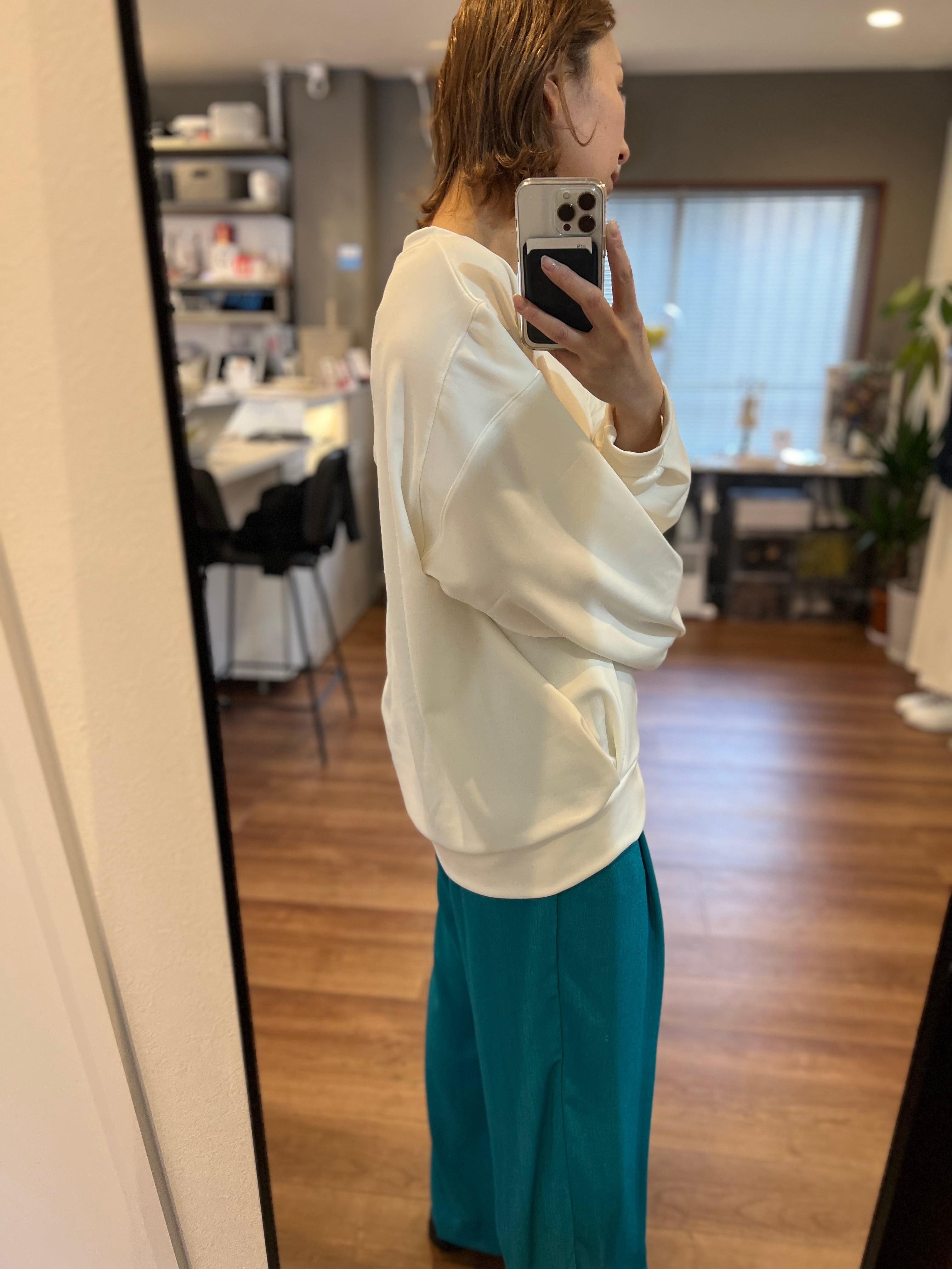 【CHIGNON】後ろZIP肩切替プルオーバー