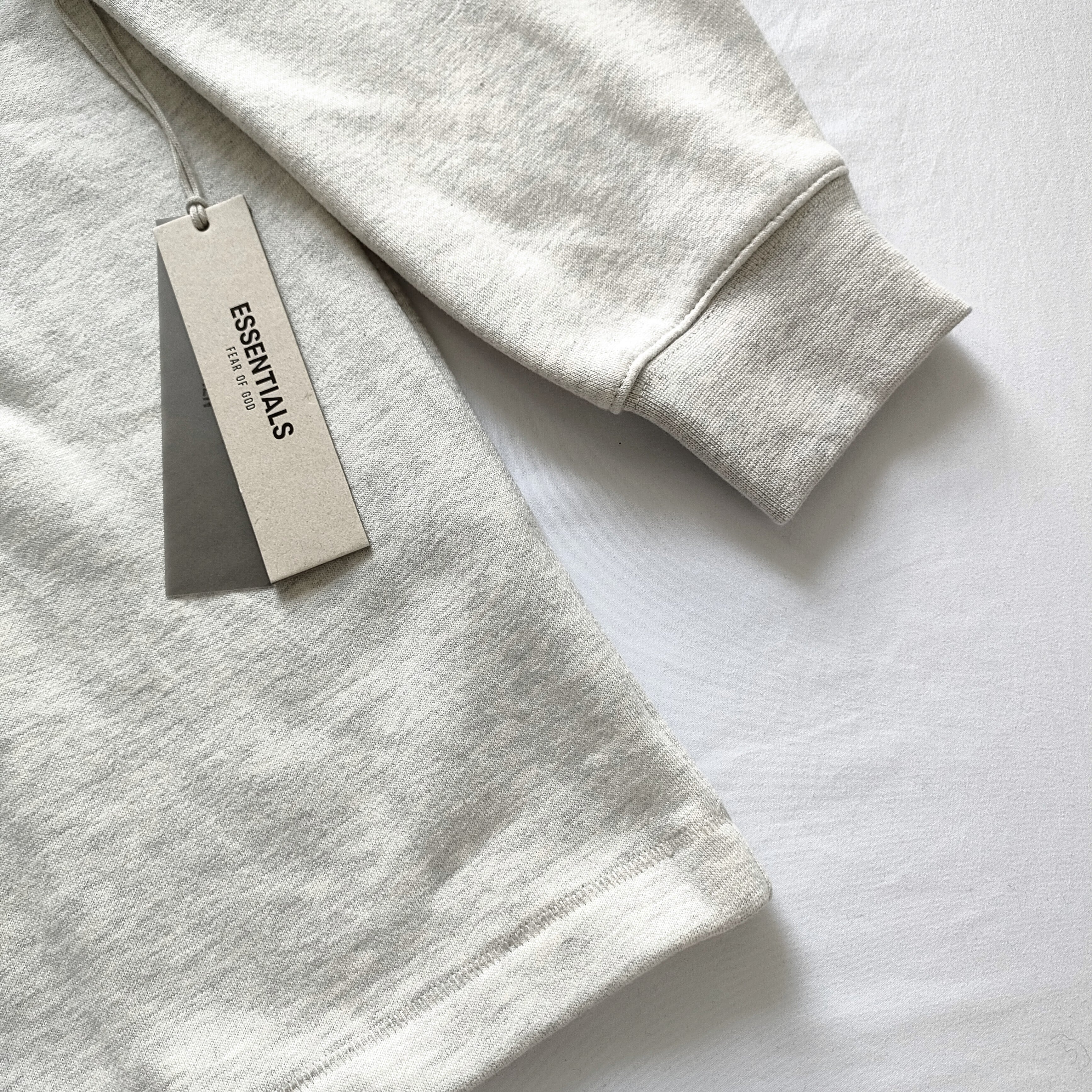 Fear of God ESSENTIALSRelaxed Hoodie Light Oatmeal   Zou Yilu