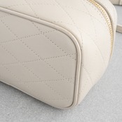 サンローラン イーストウェスト バニティバッグ ホワイト レザー