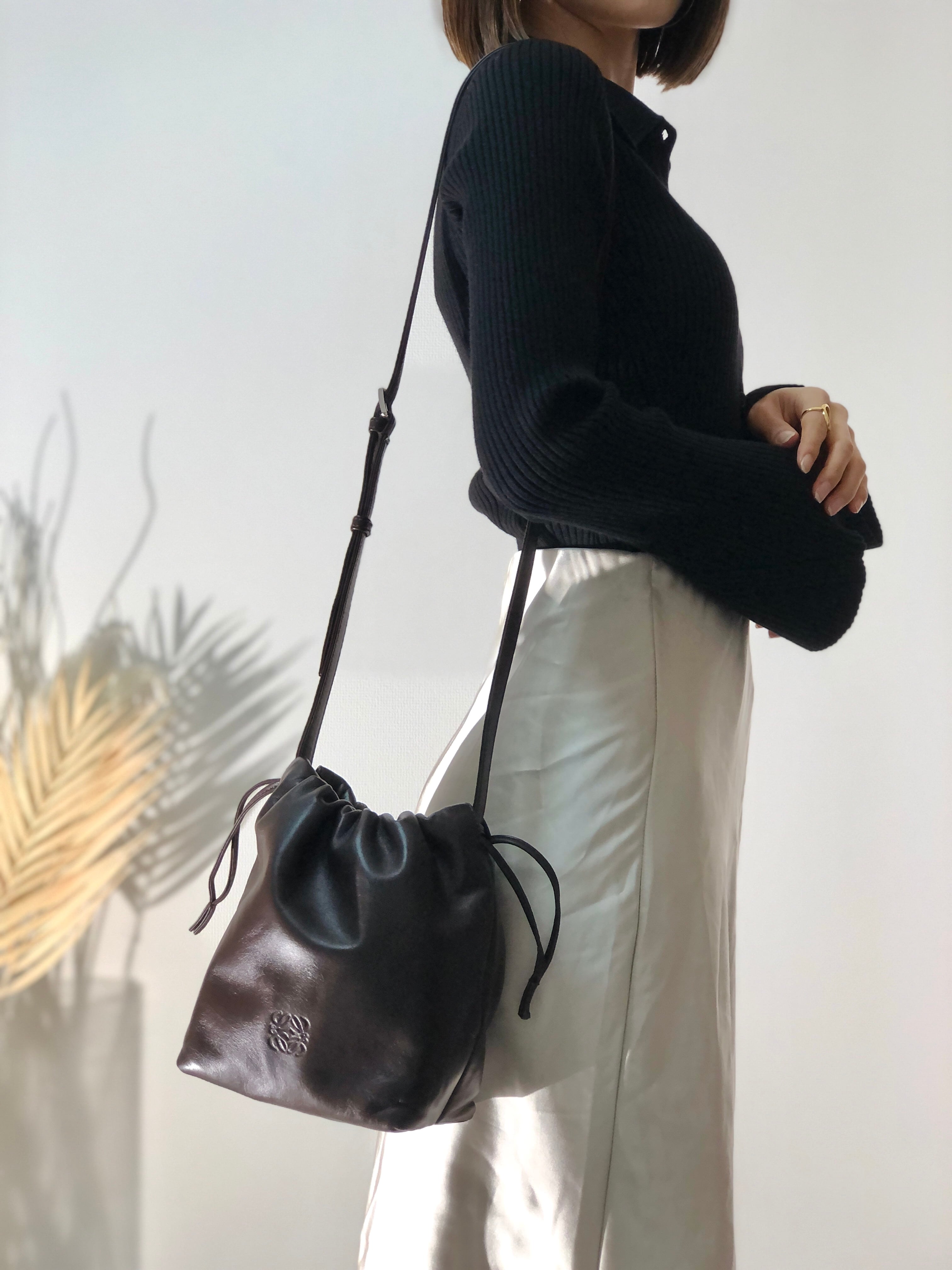 LOEWE ロエベ アナグラム ナッパレザー 巾着 ドローストリング ミニ