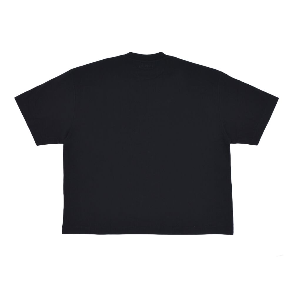 VETEMENTS】METAL LOGO REGULAR T-SHIRT | AYIN