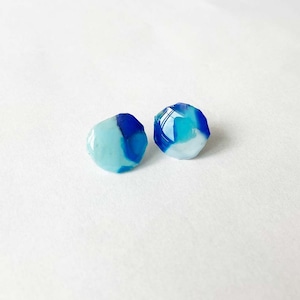 Blue marbleシリーズ　ピアス（イレギュラー）【アップサイクル】【オンリーワン】