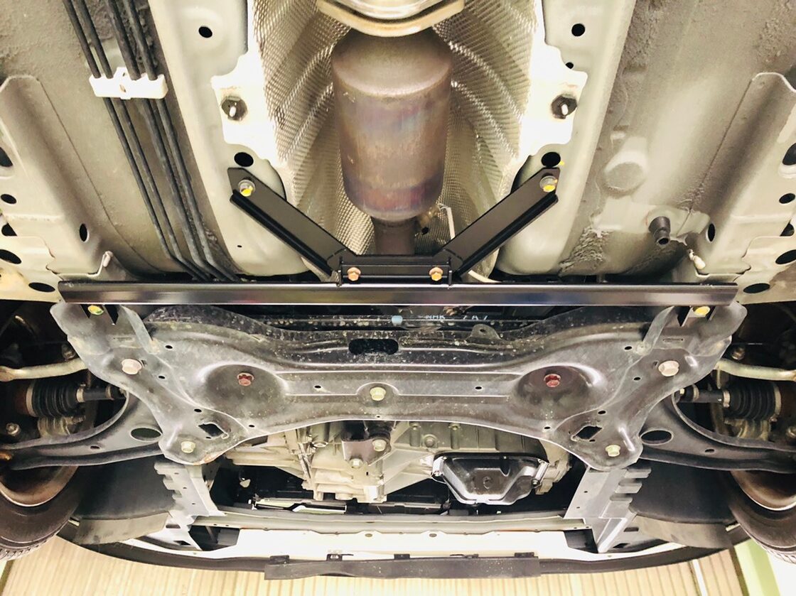 K13改/E12改『車高短フロントロアブレース+車高短トンネルブラケット 