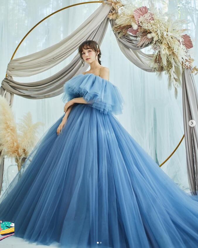 ダスティーブルーカラードレス ボリュームチュールケープ ウエディング  