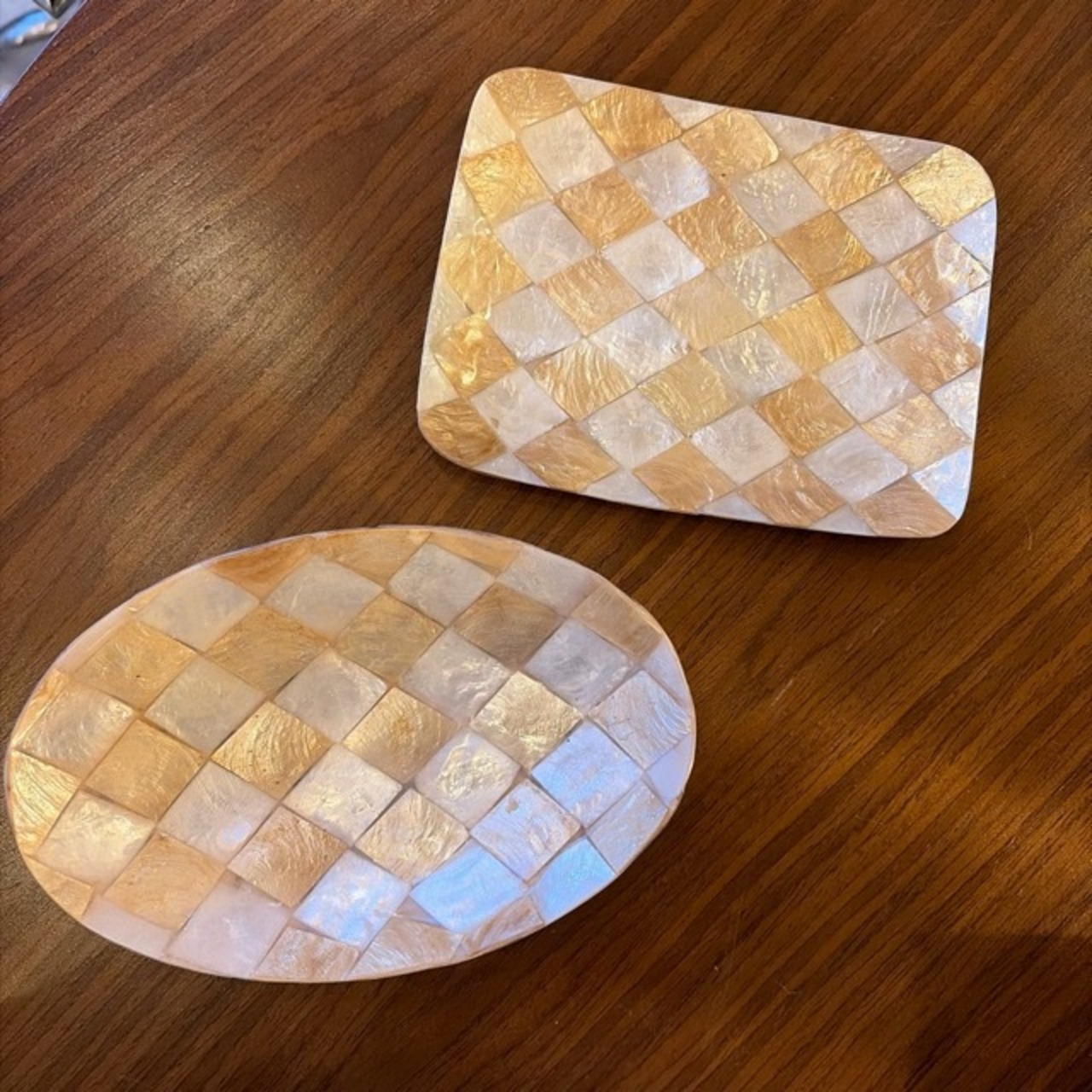 Gold Shell Tray 　 Diamond Pattern　2Type　シェルのゴールドトレイ　ダイヤ柄　２タイプ　トレイ　シェル　オーバル　スクエア　アクセサリー　キー　小物入れ