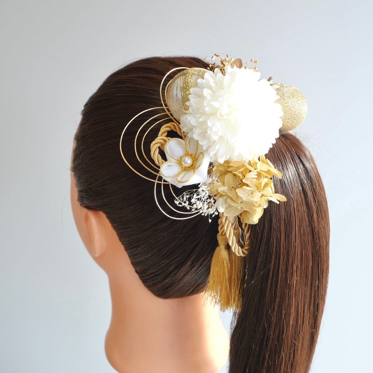 A487 つまみ細工 マム ドライフラワー 髪飾り 白 ゴールド 卒業式 袴 成人式 振袖 結婚式 和装