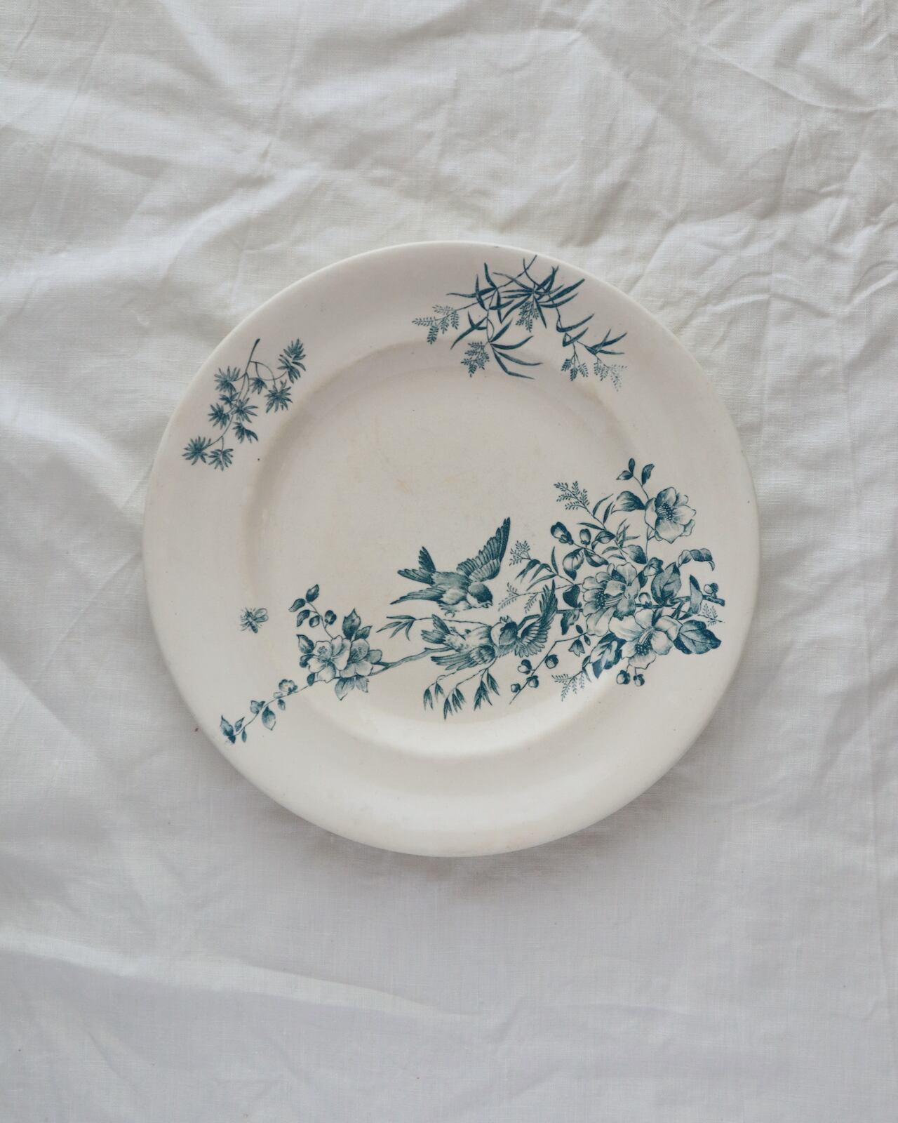 Longwy ロンウィ “Mignon” ミニョン 小鳥の平皿プレート