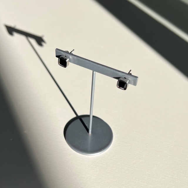 black stone square pierce