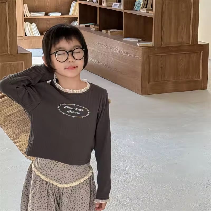 ネックフリルリブトップス