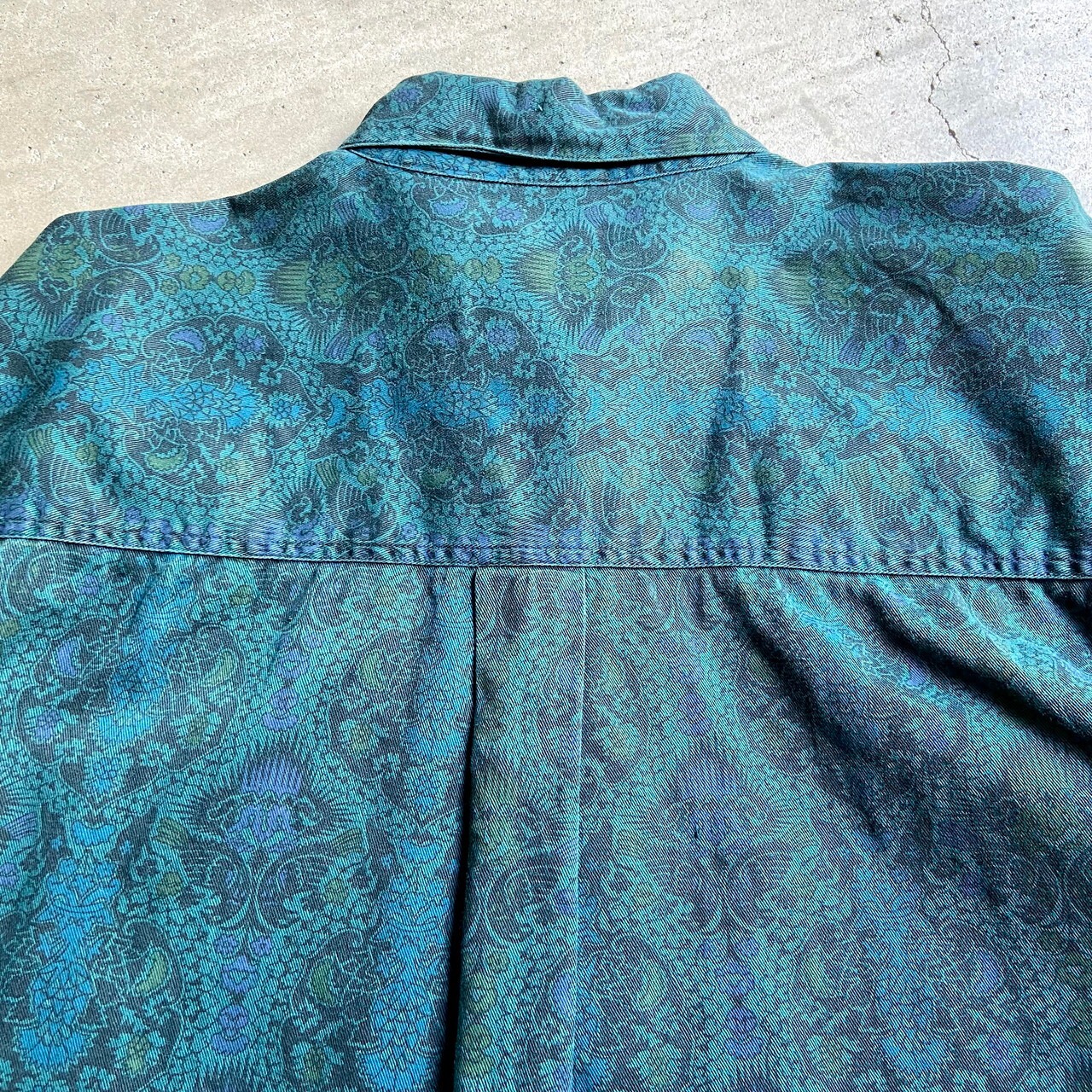 JORDACHE 総柄 ペイズリー 花柄 長袖コットンシャツ メンズL 古着 