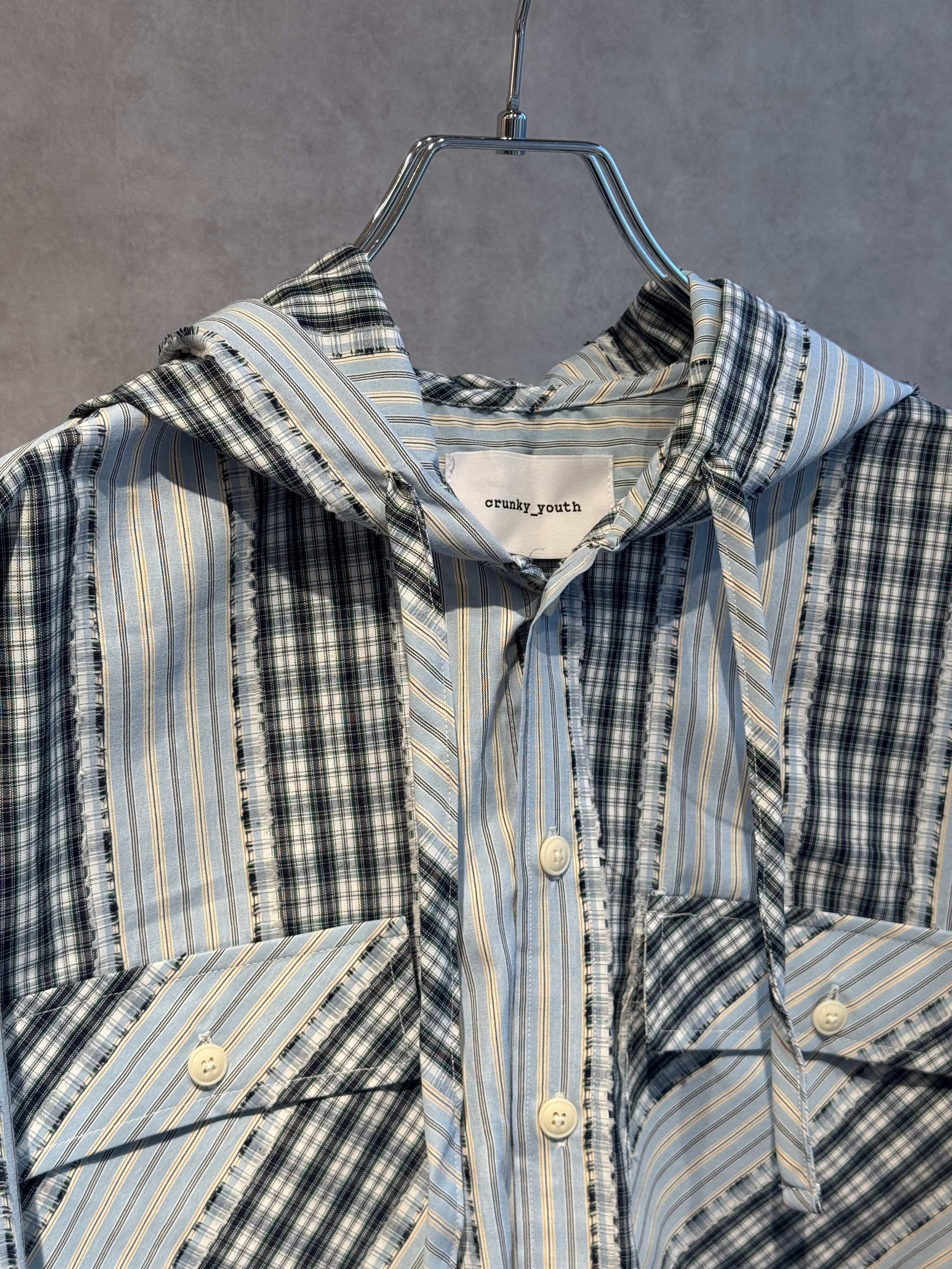 random pattern hood shirt