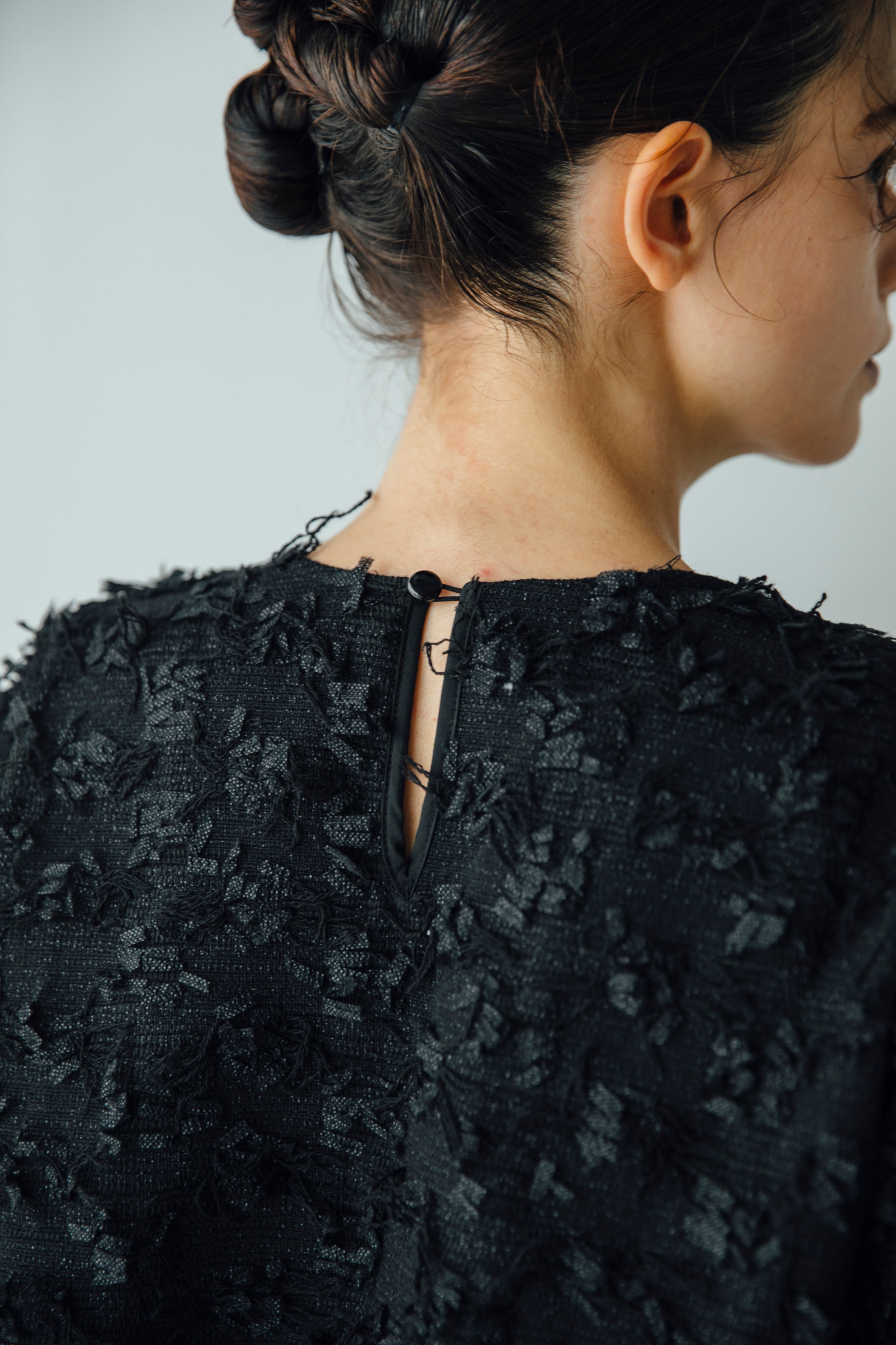 即納 shaggy short pullover (black) | e L L a