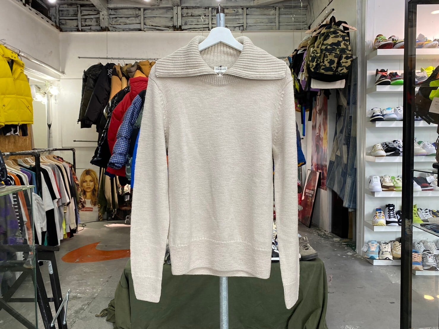 DRIES VAN NOTEN MILANO ZIP TURTLE NECK SWEATER BEIGE MEDIUM DRIES VAN NOTEN MILANO ZIP TURTLE NECK SWEATER BEIGE MEDIUM