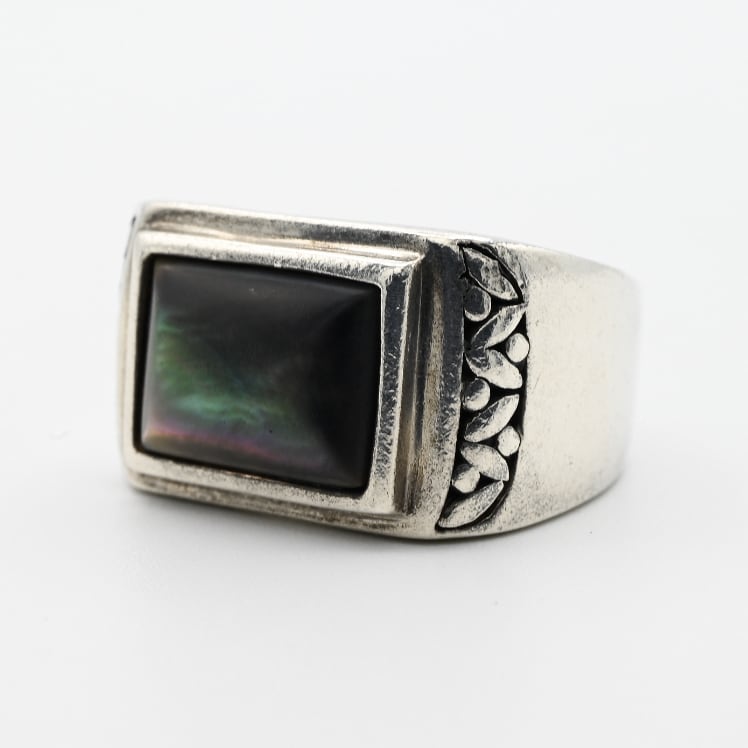 Black Mother Of Pearl Accent Square Top Signet Ring #14.5 / Denmark