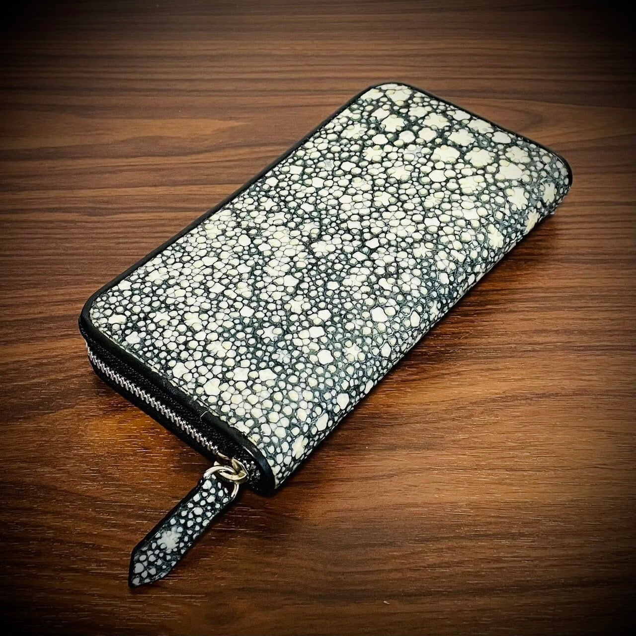 スタースティングレイ 長財布 カード１５枚 大容量 ガルーシャ ブラック 黒 d86c475d479cdb664721448f3cc07d