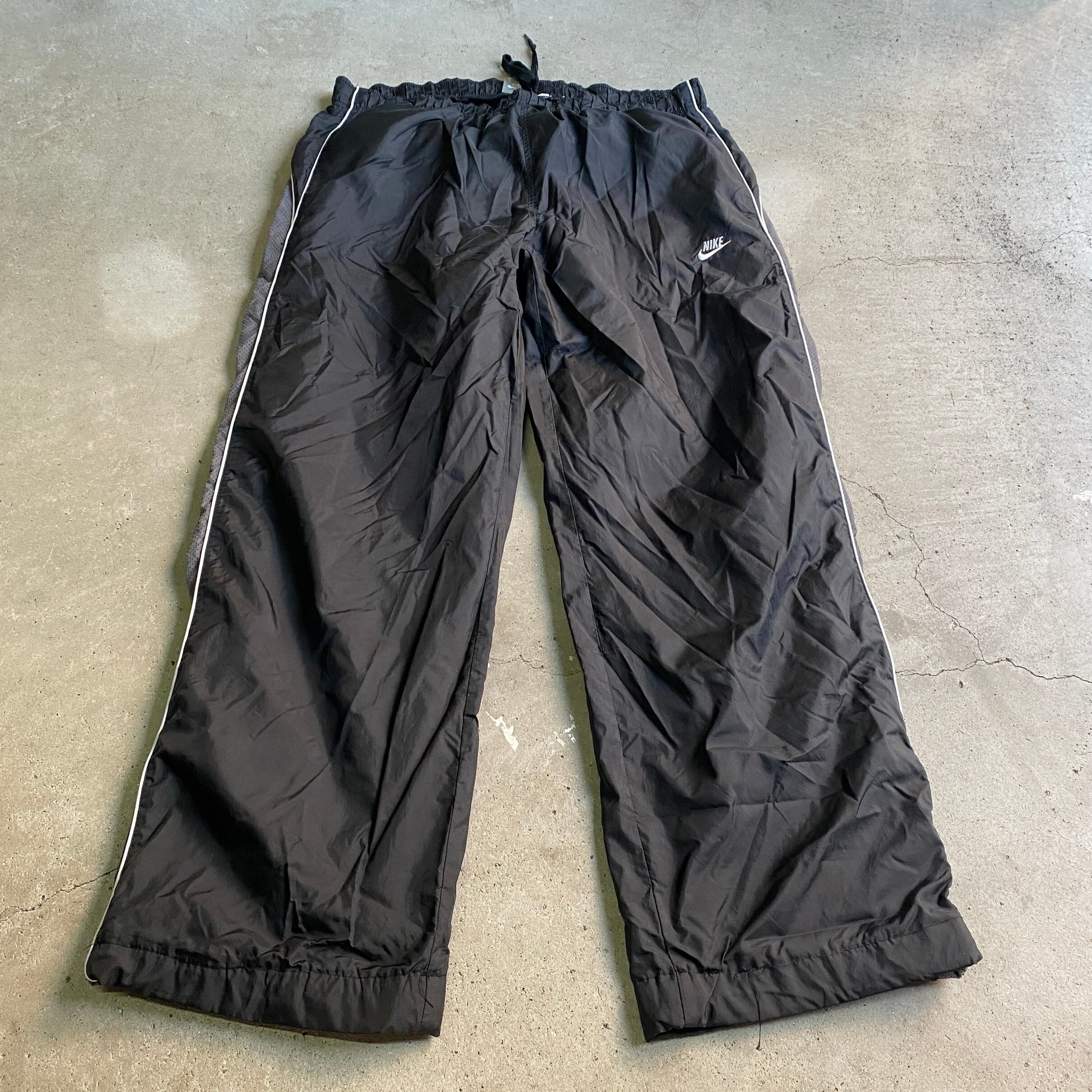 NIKE ナイキ スウォッシュロゴ刺繍 サイドライン ジョグパンツ メンズ