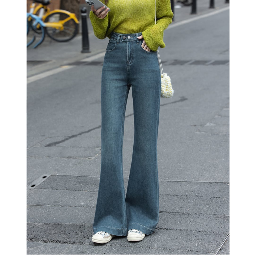 slim fit flared jeans in retro blue