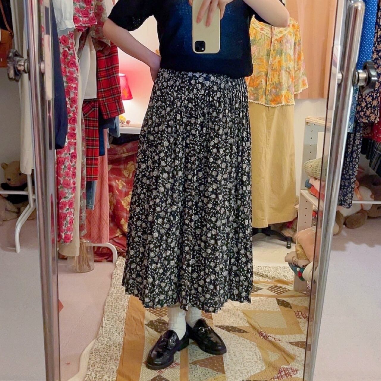 black mini flower pleats skirt