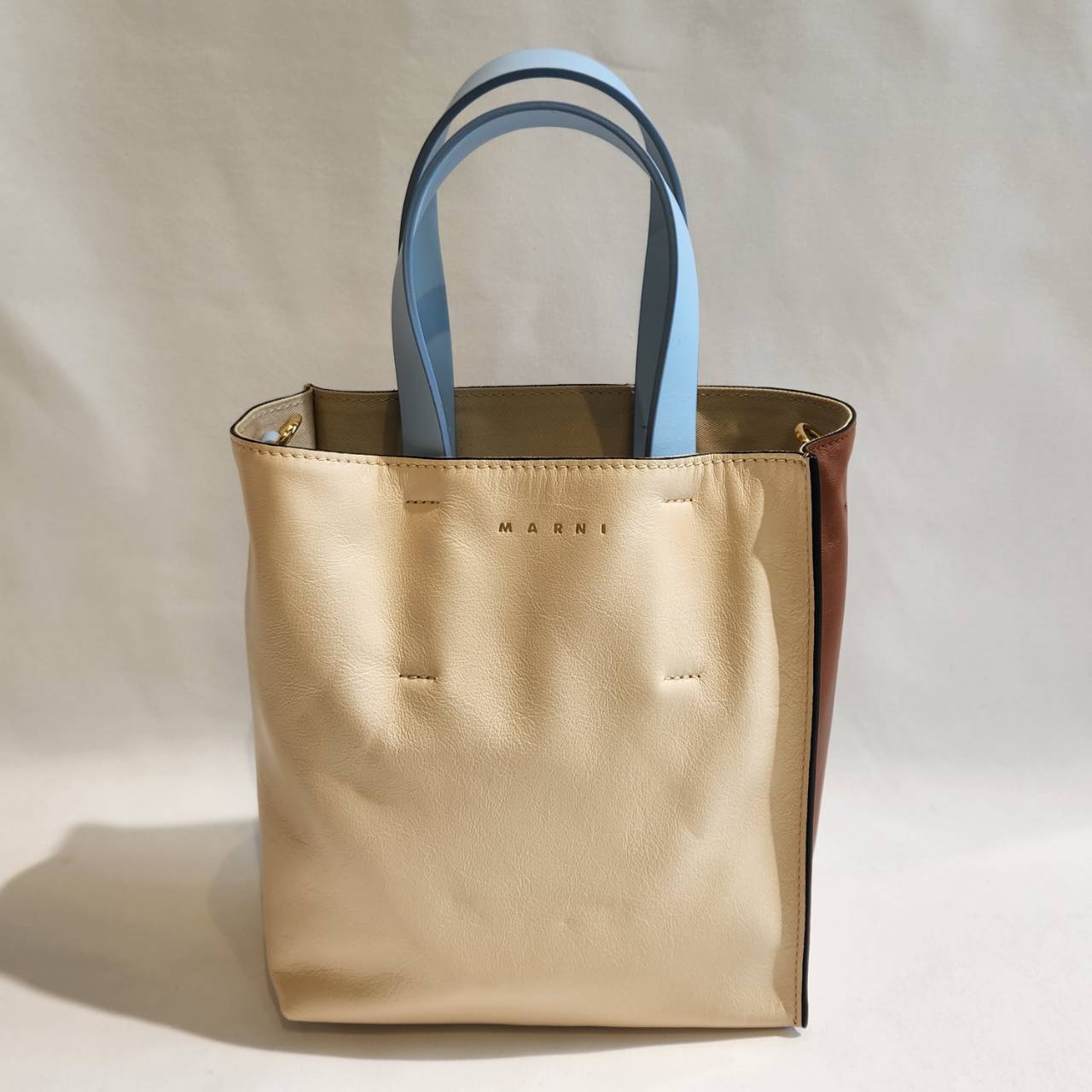 MARNI ベージュ、ライトブルー、ブラウンレザー製MUSEO SOFTミニバッグ 