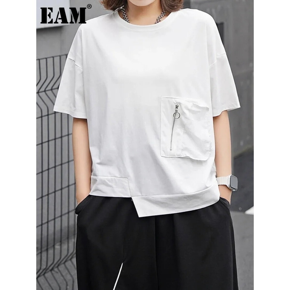 Zip-Pocket Asymmetry Roune-Neck T-Shirt【E0430】 | EAM JAPAN