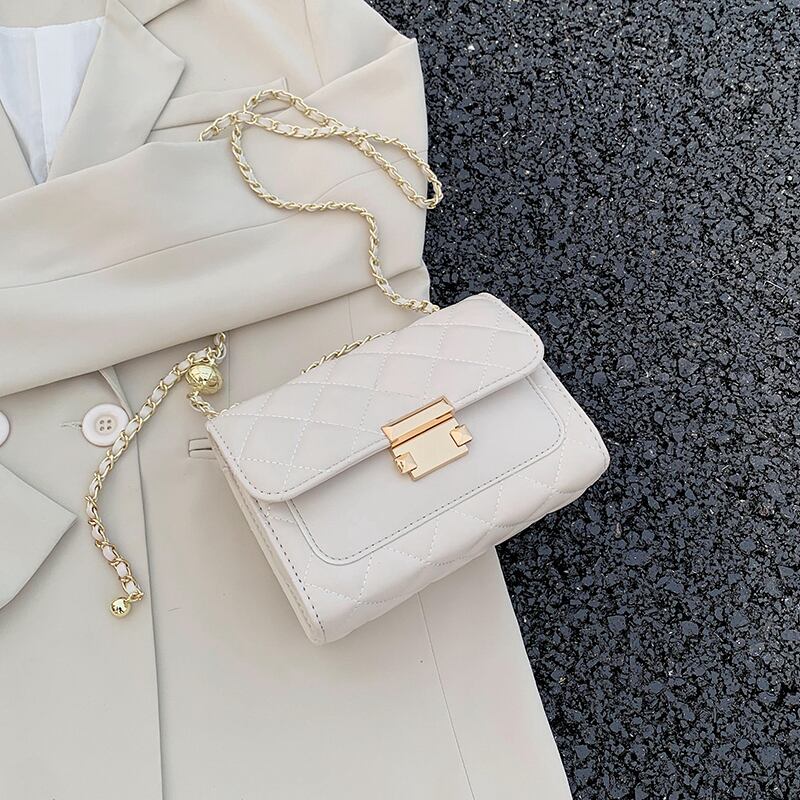 eignレディーススモールバッグ2020ニューウェーブサマーファッションダイヤモンドチェーンショルダーメッセンジャーバッグネットレッドスモールスクエアバッグ Tiancai_Wing_Bag9298714