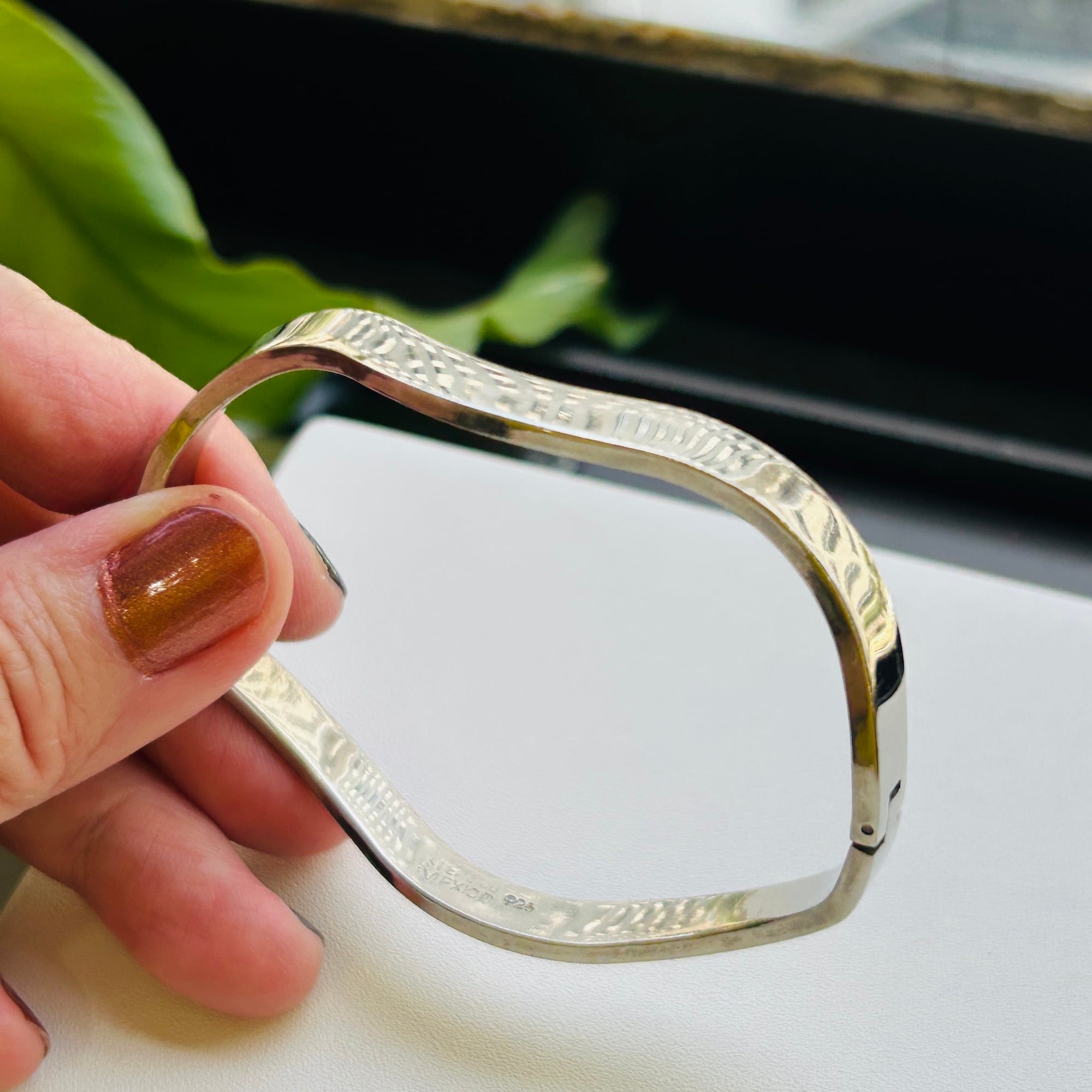 バングル・ブレスレット | Milo Antiques & Vintage