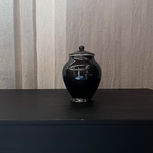 三浦ナオコ　Naoko Miura  掛分け蓋付小壺　no.52