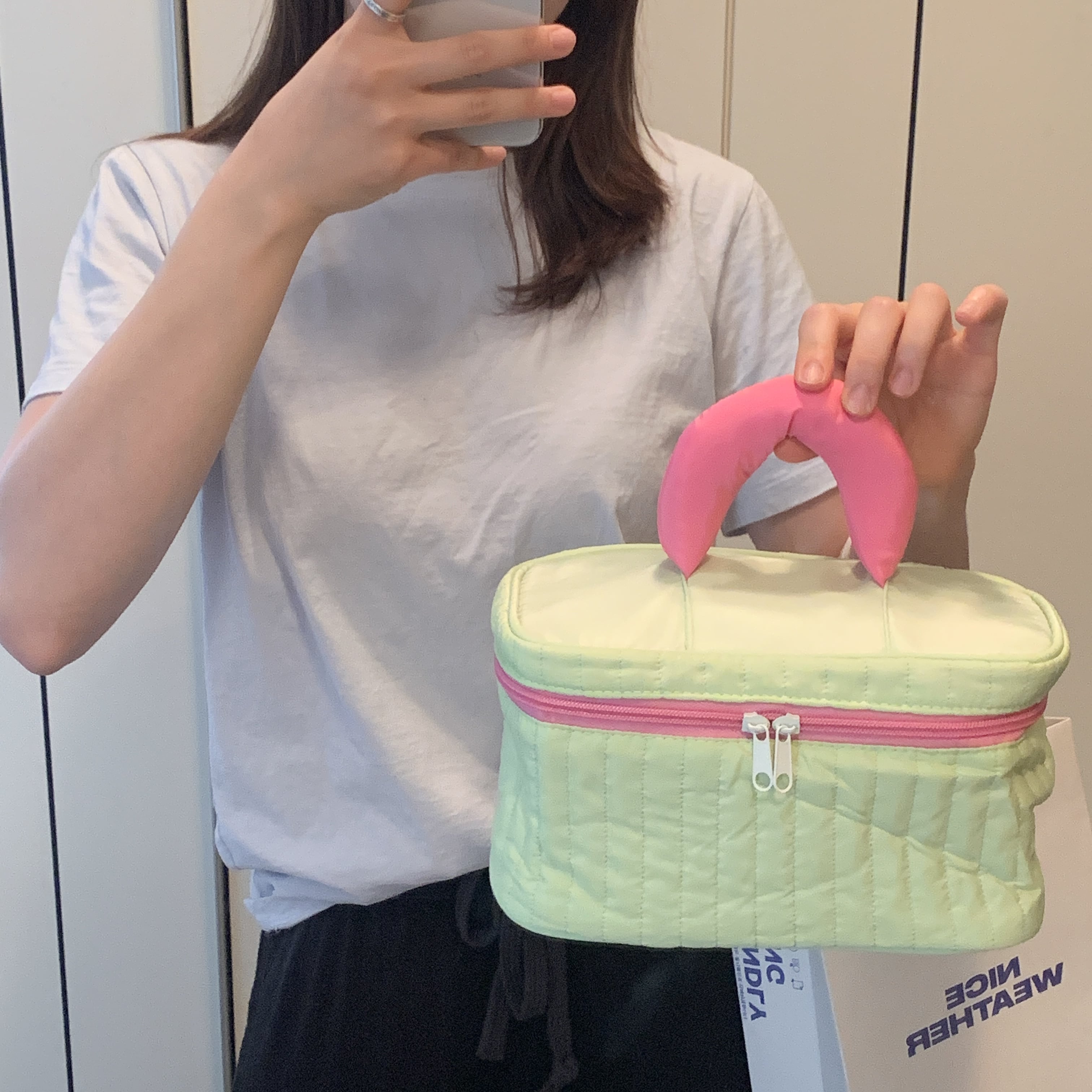 travel vanity pouch 3colors / トラベル バニティ ポーチ コスメ 化粧品 韓国インテリア雑貨 | tokki maeul  (トッキマウル) / 韓国雑貨通販サイト