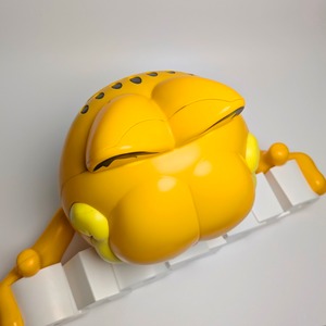 【 Garfield  ( ガーフィールド ) 】ポップコーンバケット SUPER LIMITED / MAJOR CINEPLEX EXCLUSIVE COLLECTION / ロゴ付フィギュア / オブジェ / 2021年製 〚アメリカン雑貨 アメトイ〛