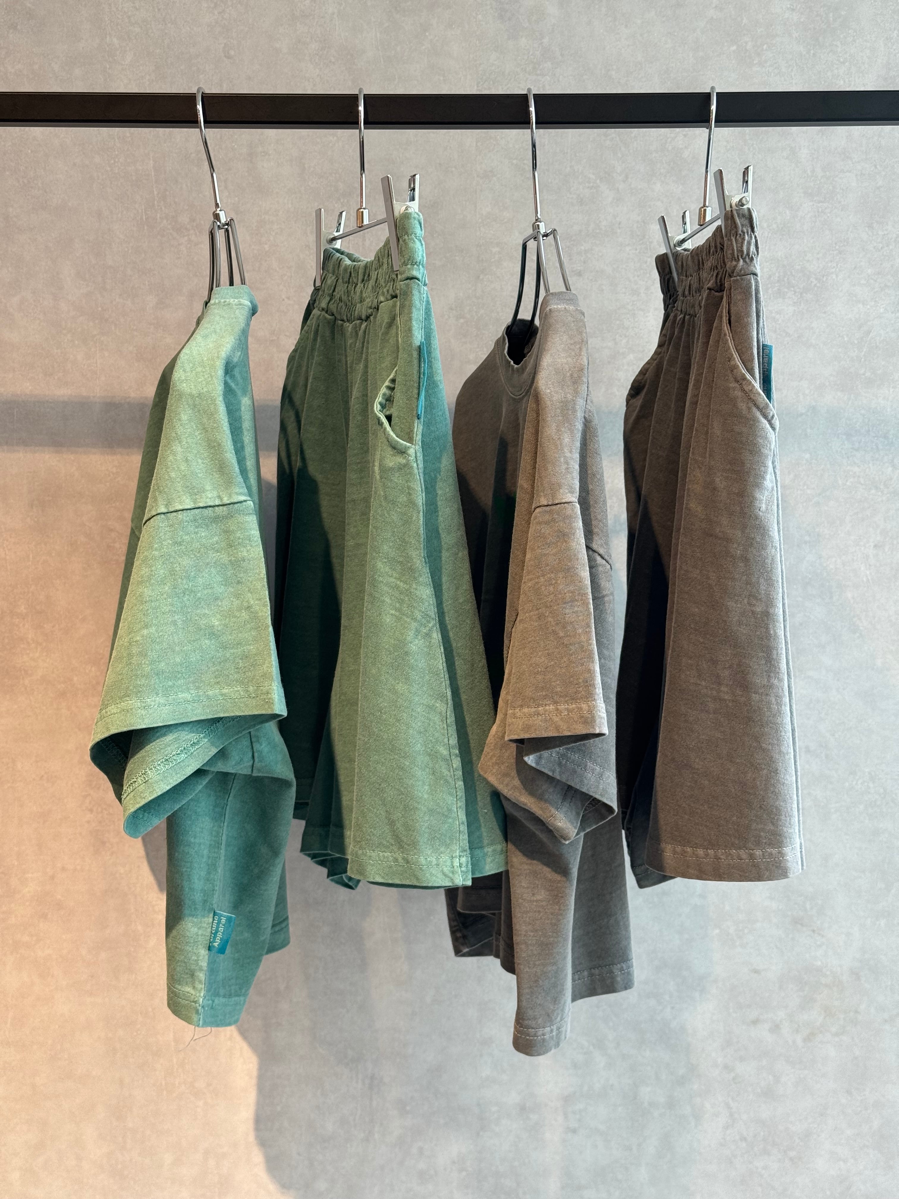 T-shirt half pants set up