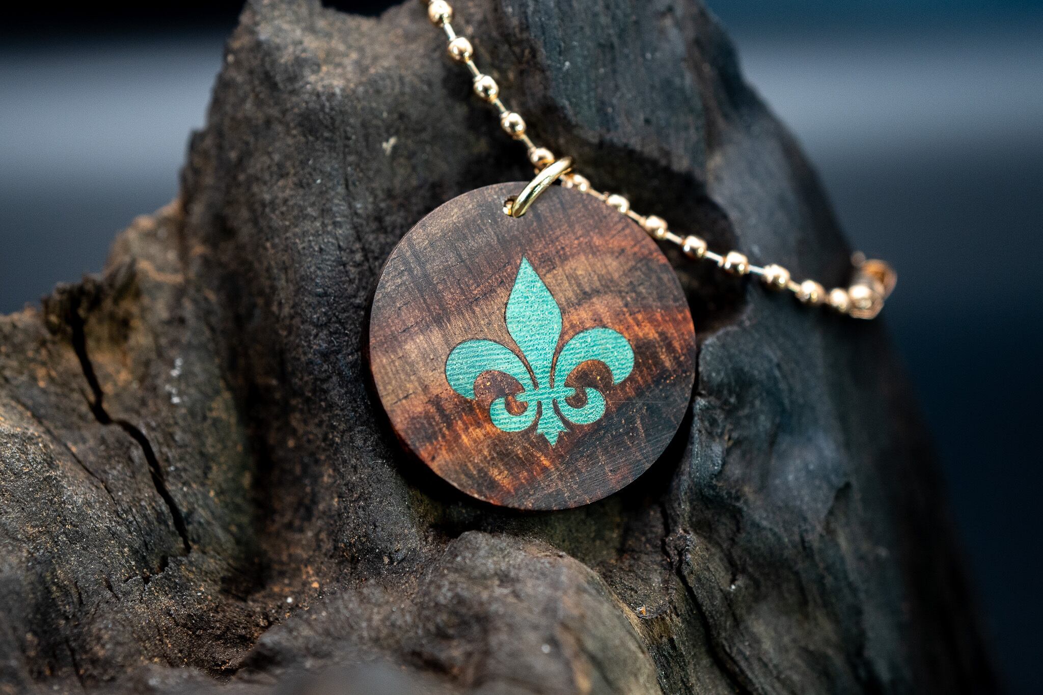 【21世紀最高峰の材】サイアミーズローズウッド マイクロカーリー ラウンド タグ イニシャル